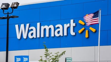 Is Walmart open on New Year’s Day 2024? Store hours & more